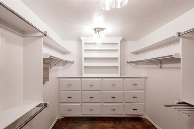 13124 Skyland Drive, Yukon, OK 73099
