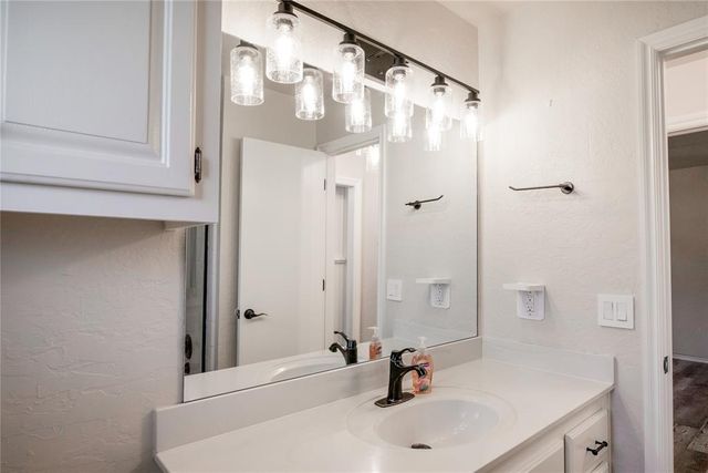 13124 Skyland Drive, Yukon, OK 73099