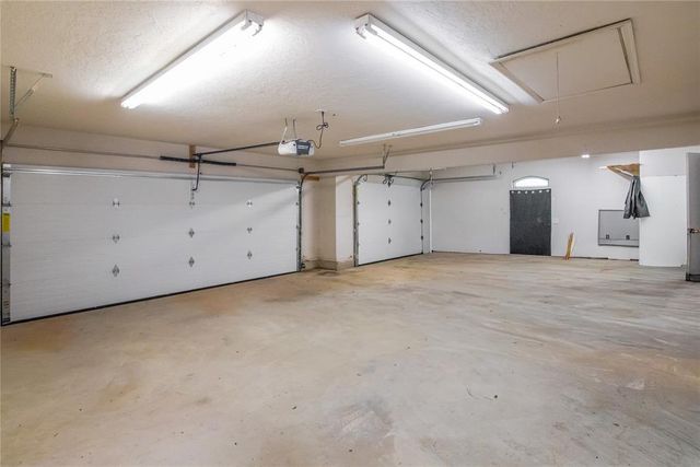 13124 Skyland Drive, Yukon, OK 73099