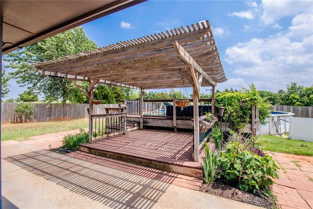 13124 Skyland Drive, Yukon, OK 73099