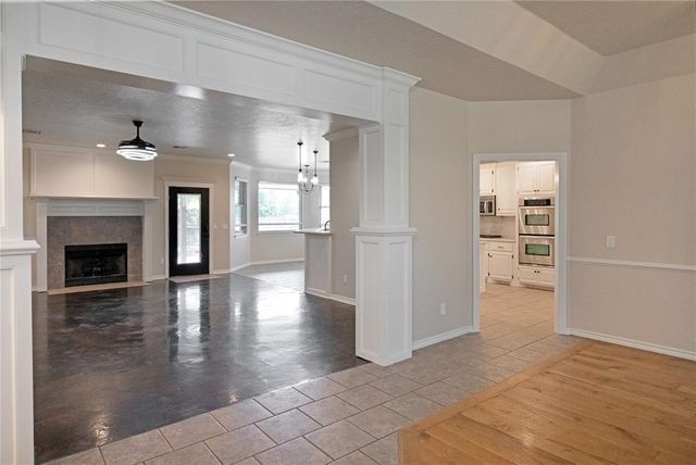 13124 Skyland Drive, Yukon, OK 73099