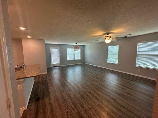 2757 Tobias Lane, Aubrey, TX 76227