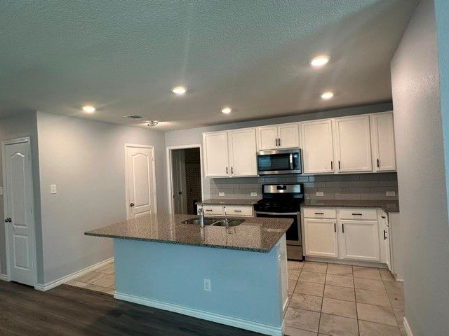 2757 Tobias Lane, Aubrey, TX 76227