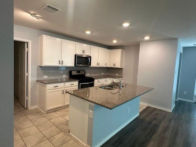 2757 Tobias Lane, Aubrey, TX 76227