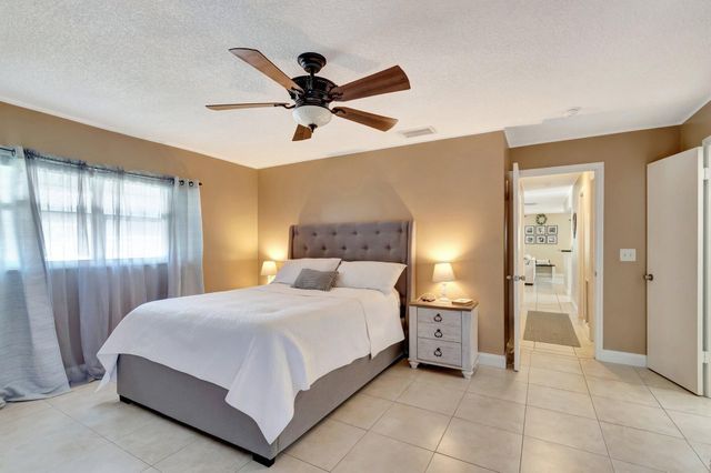 2305 Lowson Boulevard A, Delray Beach, FL 33445