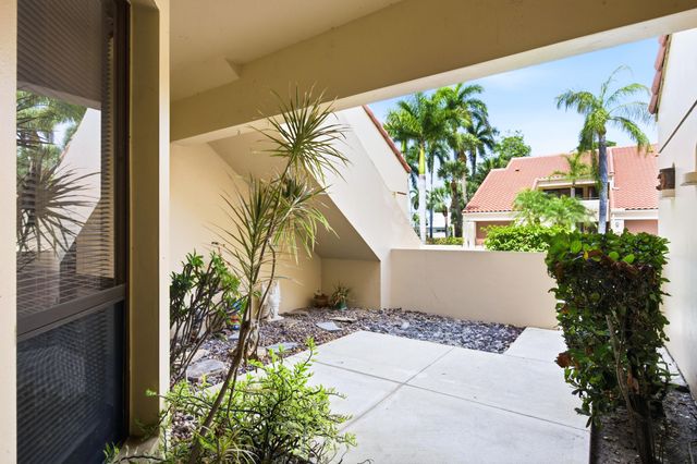101 Waterview Drive, Palm Beach Gardens, FL 33418