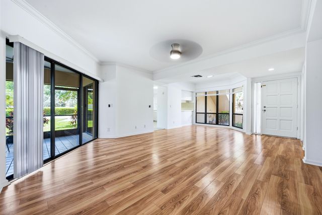 101 Waterview Drive, Palm Beach Gardens, FL 33418