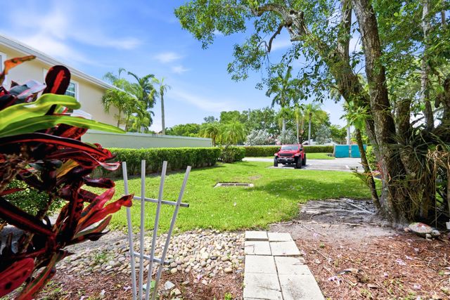 101 Waterview Drive, Palm Beach Gardens, FL 33418