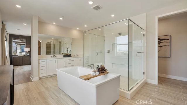 24341 Camino Oceano, Valencia, CA 91354