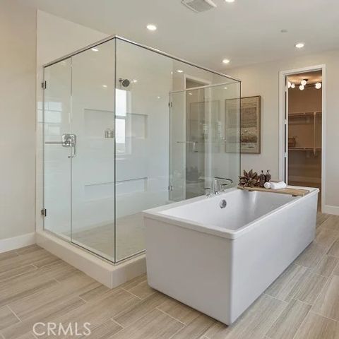 24341 Camino Oceano, Valencia, CA 91354