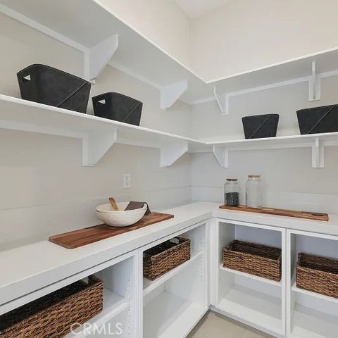 24341 Camino Oceano, Valencia, CA 91354