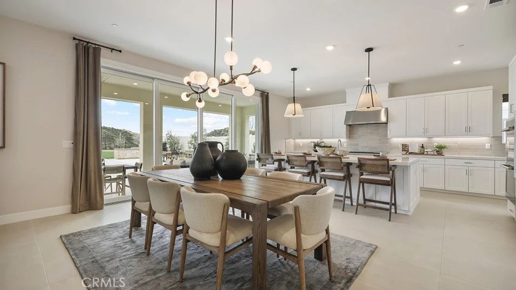24341 Camino Oceano, Valencia, CA 91354