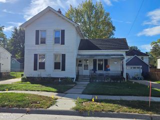 35 Hubbard Avenue, Mount Clemens, MI 48043