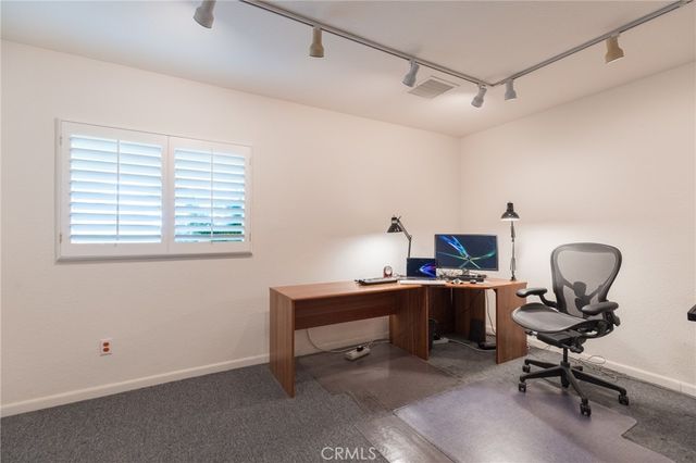 24529 Calvert Street, Woodland Hills, CA 91367