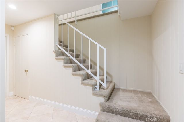 24529 Calvert Street, Woodland Hills, CA 91367