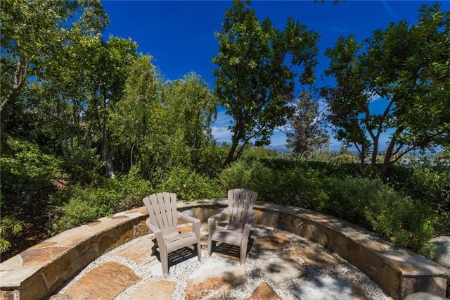24529 Calvert Street, Woodland Hills, CA 91367