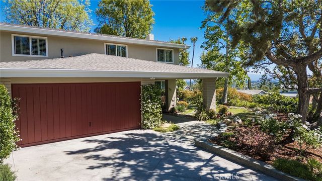 24529 Calvert Street, Woodland Hills, CA 91367