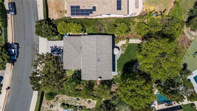 24529 Calvert Street, Woodland Hills, CA 91367