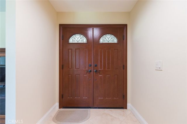 24529 Calvert Street, Woodland Hills, CA 91367