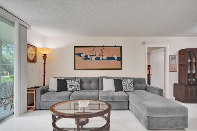 6461 NW 2nd Avenue Five, Boca Raton, FL 33487