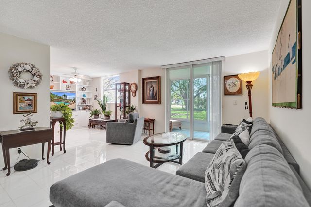6461 NW 2nd Avenue Five, Boca Raton, FL 33487