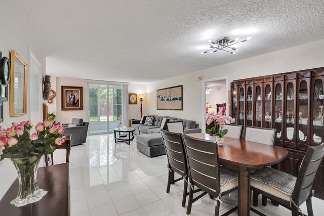 6461 NW 2nd Avenue Five, Boca Raton, FL 33487