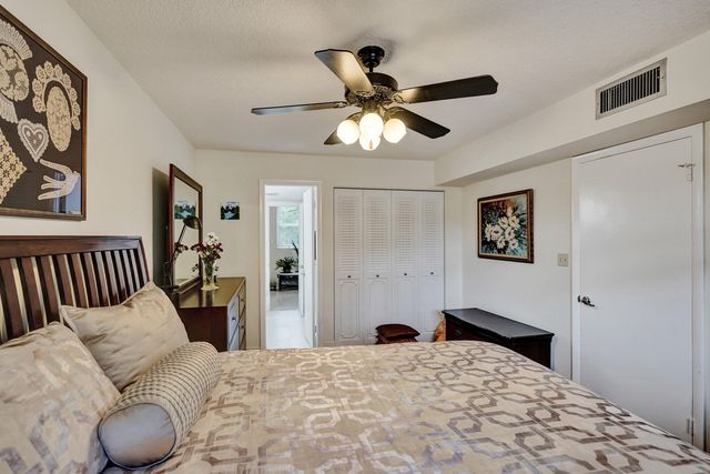 6461 NW 2nd Avenue Five, Boca Raton, FL 33487