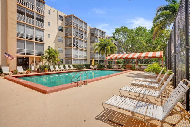 6461 NW 2nd Avenue Five, Boca Raton, FL 33487