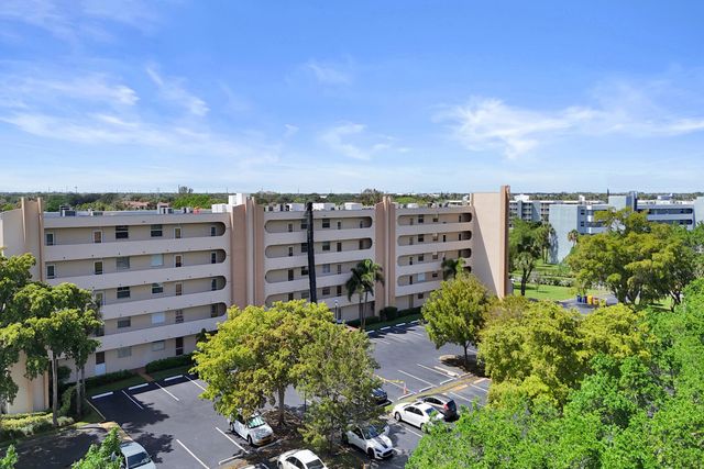 6461 NW 2nd Avenue Five, Boca Raton, FL 33487