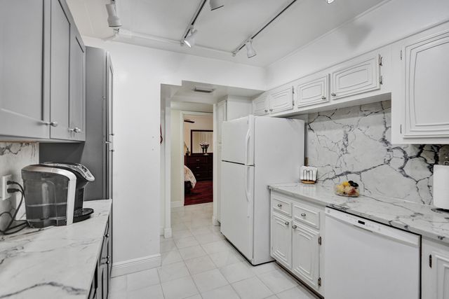 6461 NW 2nd Avenue Five, Boca Raton, FL 33487