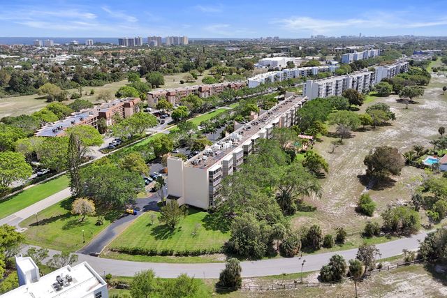 6461 NW 2nd Avenue Five, Boca Raton, FL 33487