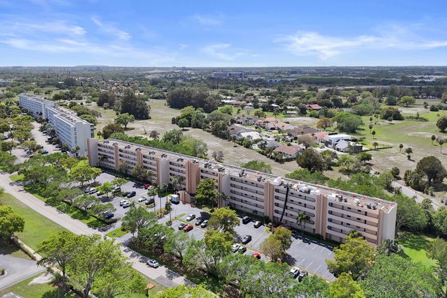 6461 NW 2nd Avenue Five, Boca Raton, FL 33487