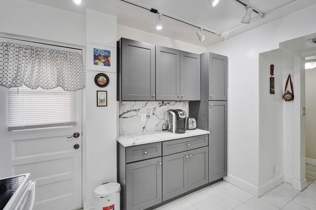 6461 NW 2nd Avenue Five, Boca Raton, FL 33487