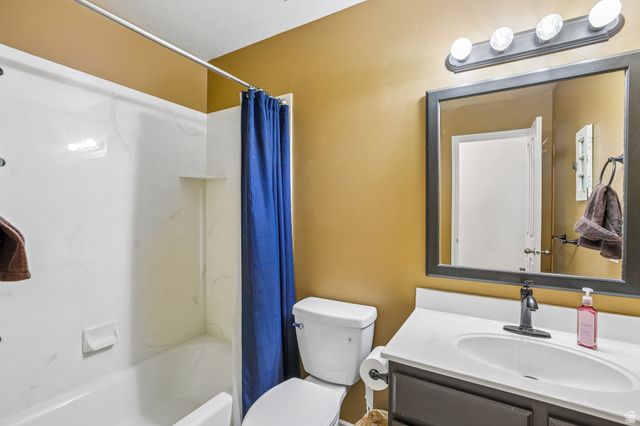 2070 N 225 E, North Ogden, UT 84414