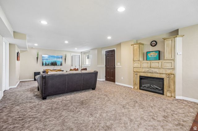 2070 N 225 E, North Ogden, UT 84414