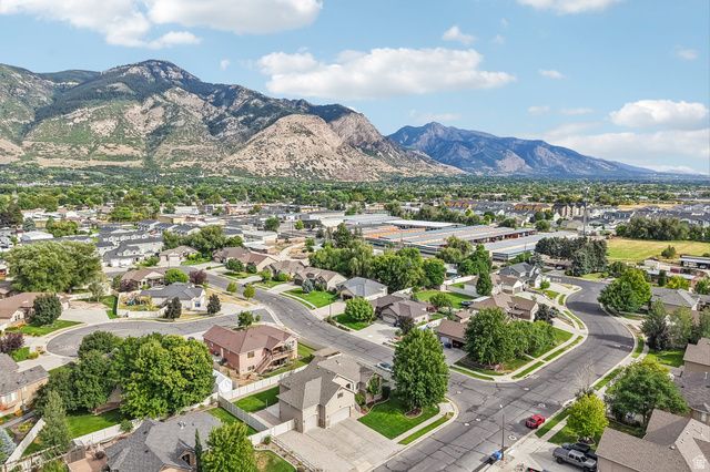 2070 N 225 E, North Ogden, UT 84414
