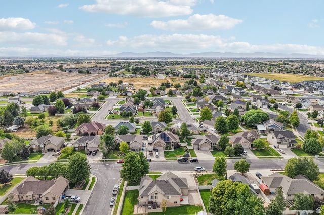 2070 N 225 E, North Ogden, UT 84414