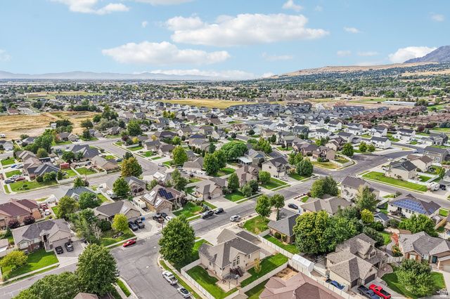 2070 N 225 E, North Ogden, UT 84414