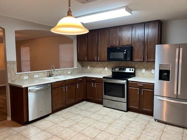 109 Easy ST, Hutto, TX 78634