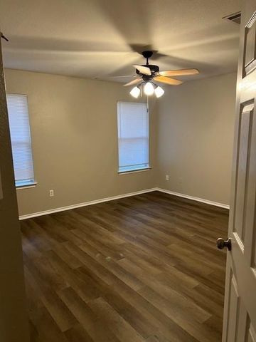 109 Easy ST, Hutto, TX 78634