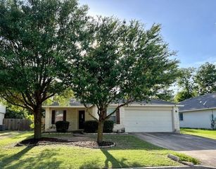 109 Easy ST, Hutto, TX 78634