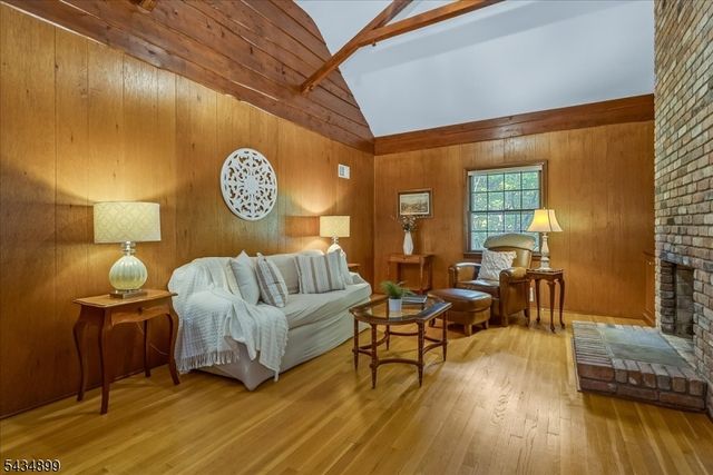 1110 Minisink Way, Westfield Town, NJ 07090