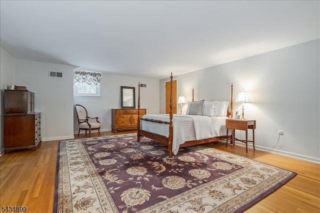 1110 Minisink Way, Westfield Town, NJ 07090