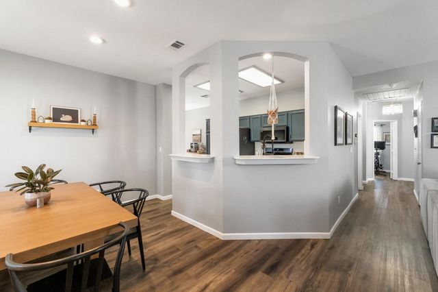 711 N Sacramento Street, Tulare, CA 93274