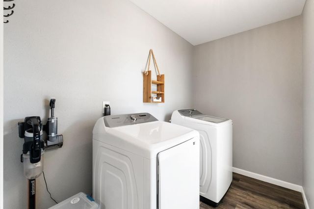 711 N Sacramento Street, Tulare, CA 93274