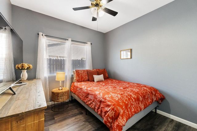 711 N Sacramento Street, Tulare, CA 93274