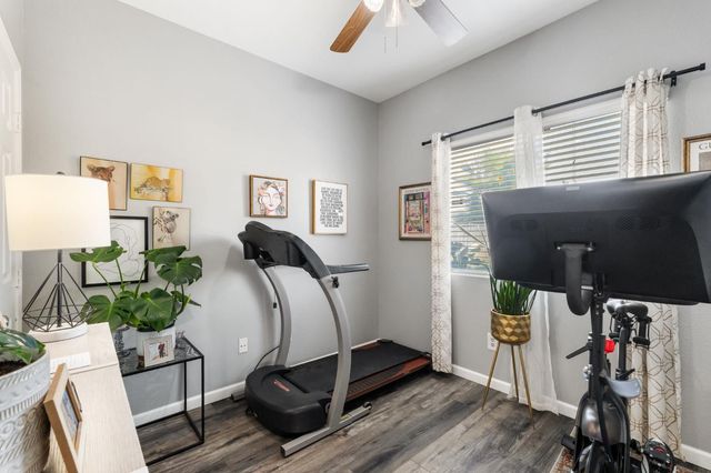 711 N Sacramento Street, Tulare, CA 93274