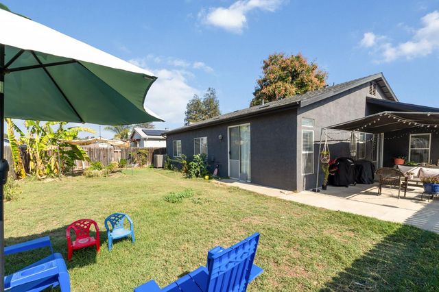 711 N Sacramento Street, Tulare, CA 93274