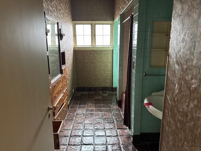 301 Riverside Drive, Charles City, IA 50616