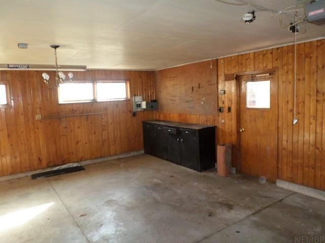 301 Riverside Drive, Charles City, IA 50616